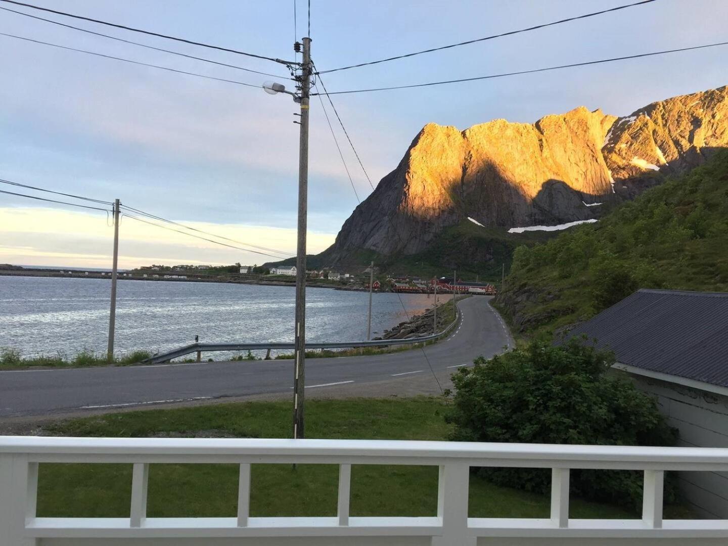 Utsiktsperle Pa Reine I Lofoten Eksteriør billede